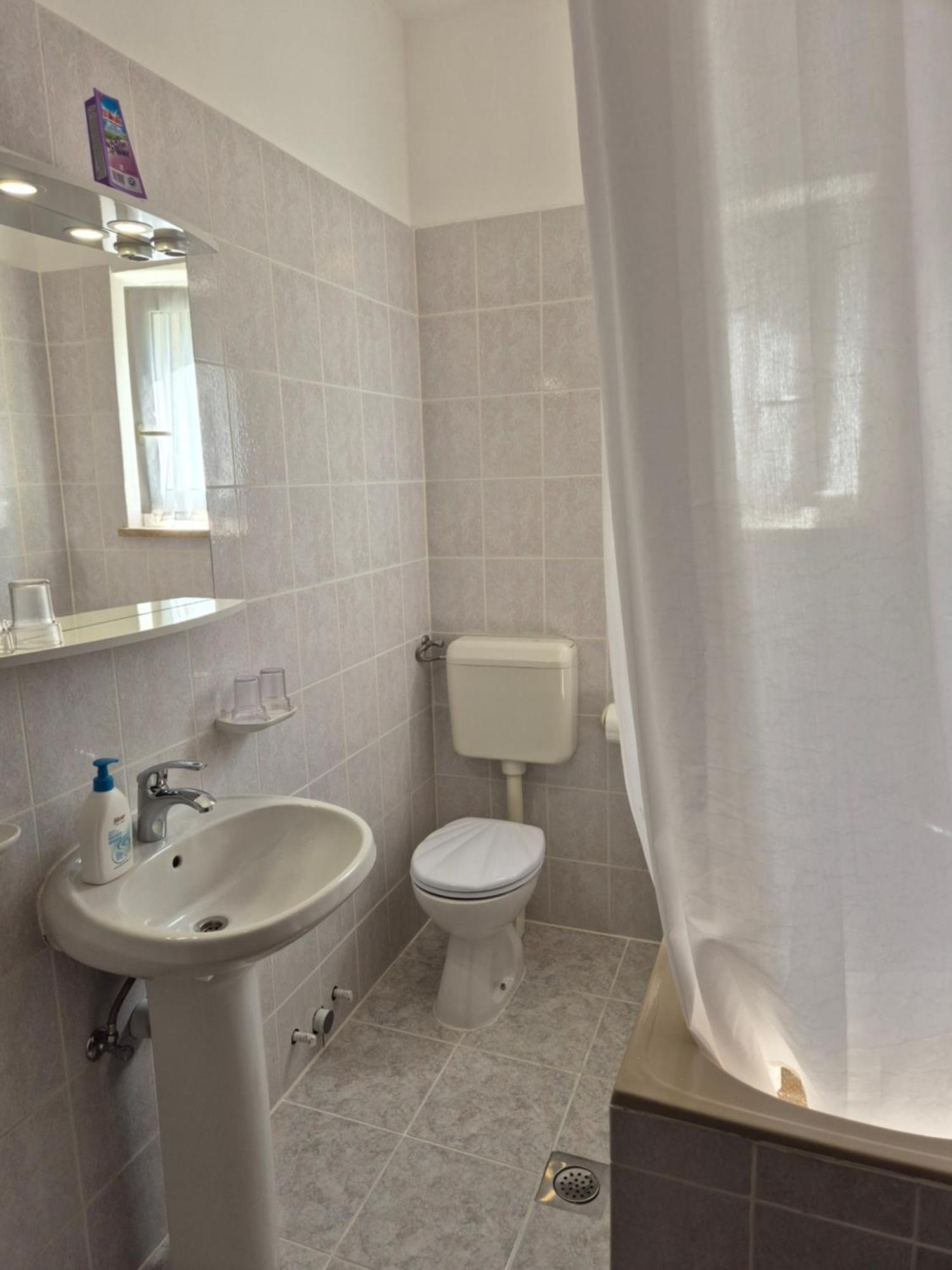 Apartmani Adria Опатия Экстерьер фото